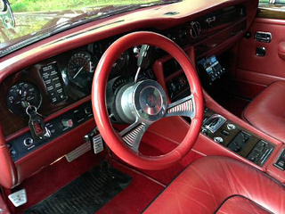 Illustration for article titled For $29,900, This Custom 1988 Bentley Turbo R Is A Pony Packer